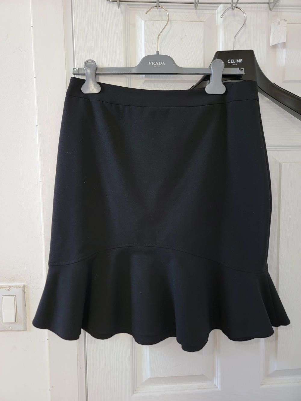 Tahari Arthur S. Levine Black Flared-Hem A-Line Skirt